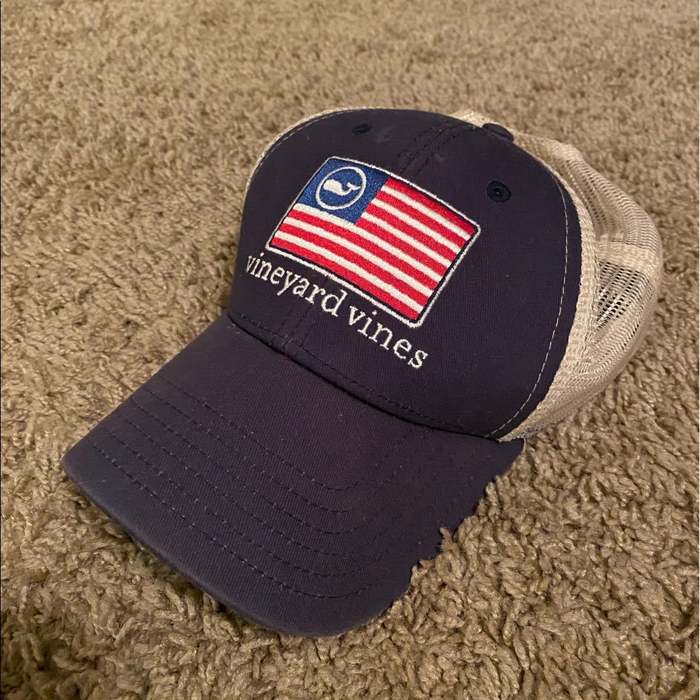 Vineyard vines hat